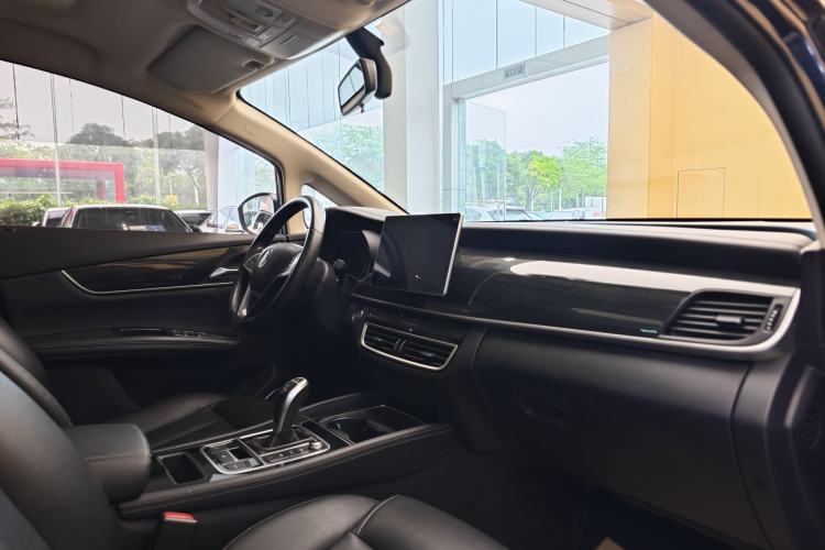Used BYD Song MAX 2019 1.5T Automatic Smart Connect Ruiyi Model 7 Seats China V Emission Standard Interior 2