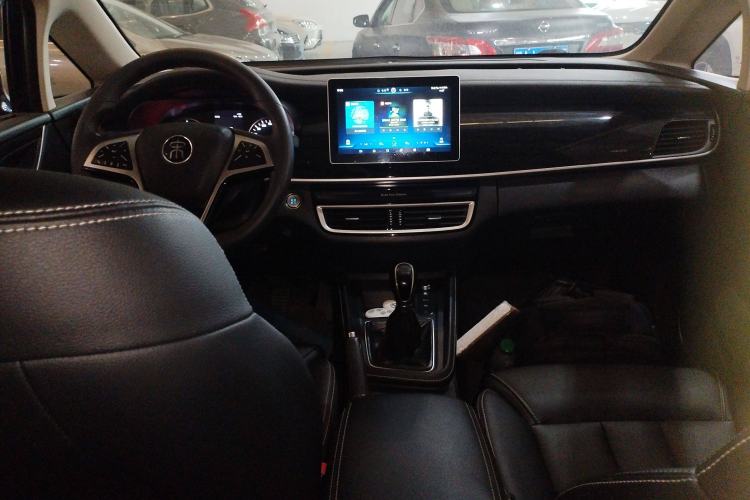 Used BYD Song MAX 2019 1.5T Manual Smart Connect Ruiyi Model 7 Seats China V Emission Standard Interior 2