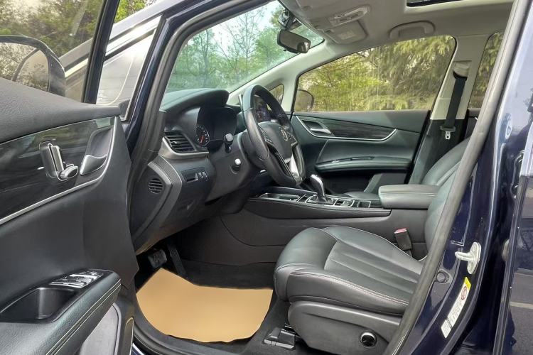 Used BYD Song MAX 2019 1.5T Automatic Smart Connect ZhiLian RuiDong Model 7 Seats China V Emission Standard Interior 4