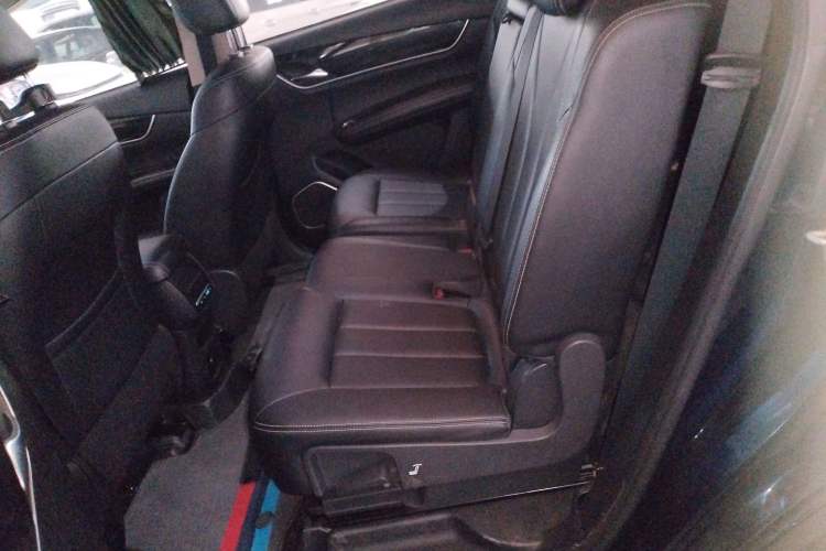 Used BYD Song MAX 2019 1.5T Manual Smart Connect Ruiyi Model 7 Seats China V Emission Standard Interior 4