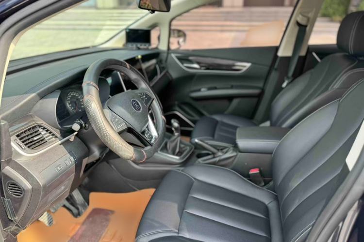 Used BYD Song MAX 2019 1.5T Manual Smart Connect Ruiyi Sunroof Model 6 Seats China VI Standard Interior 4