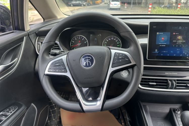 Used BYD Song MAX 2019 1.5T Manual Smart Connect Ruiyi Sunroof Model 7 Seats China VI Standard Interior 5