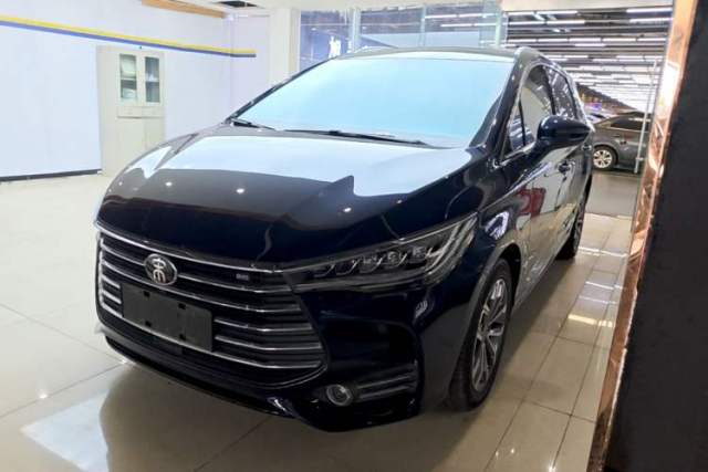 Używany BYD Song MAX 2019 1.5T Automatic Smart Connect ZhiLian RuiDong Model 7 Seats China V Emission Standard