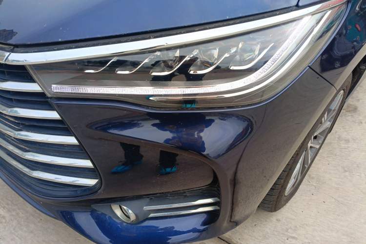 Used BYD Song MAX 2019 1.5T Automatic SmartConnect ZhiLian RuiDong Edition with 6 Seats China VI Standard Left Front Headlight