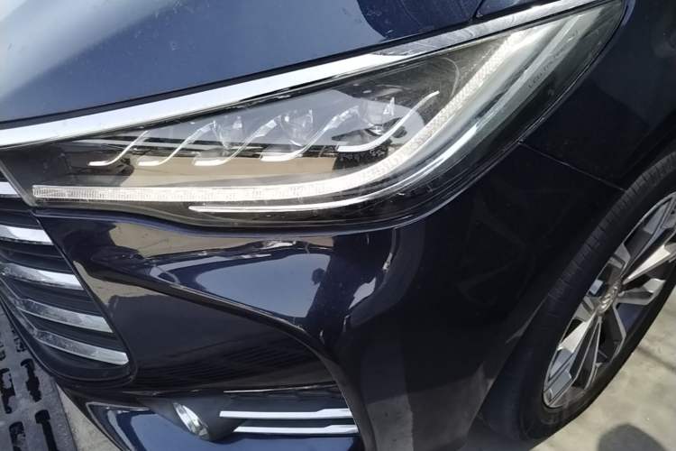 Used BYD Song MAX 2019 1.5T Automatic Smart Connect Prestige 7-Seater China V Standard Left Front Headlight
