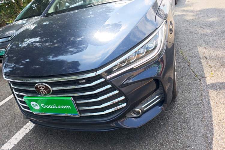Used BYD Song MAX 2019 1.5T Manual Smart Connect Ruiyi Sunroof Model 7 Seats China VI Standard Left Front Headlight