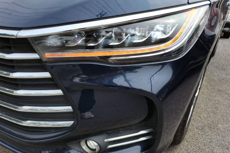 Used BYD Song MAX 2019 1.5T Manual Smart Connect Ruiyi Sunroof Model 6 Seats China VI Standard Left Front Headlight