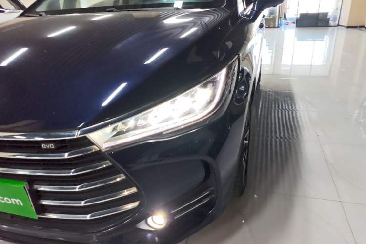 Used BYD Song MAX 2019 1.5T Automatic SmartConnect ZhiLian RuiDong Edition with 6 Seats China VI Standard Left Front Headlight