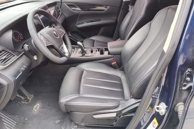 Used BYD Song MAX 2019 1.5T Automatic Smart Connect Ruiyi Sunroof Model 7 Seats China VI Standard Left Front Seat