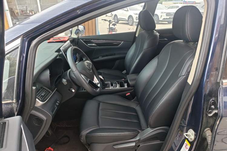 Used BYD Song MAX 2019 1.5T Automatic Smart Connect Prestige Model 6 Seats China V Standard Left Front Seat
