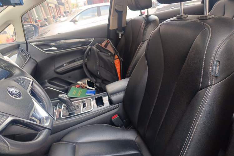 Used BYD Song MAX 2019 1.5T Automatic Smart Connect Ruiyi Sunroof Version 6 Seats China VI Standard Left Front Seat