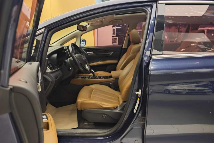 Used BYD Song MAX 2019 1.5T Automatic Smart Connect ZhiLian RuiDong 6-Seater China V Standard Left Front Seat
