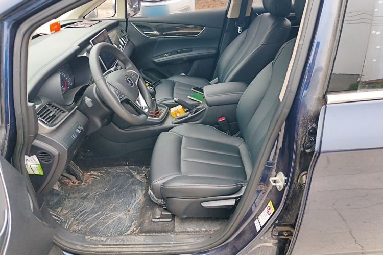 Used BYD Song MAX 2019 1.5T Manual Smart Connect Ruiyi Sunroof Model 7 Seats China VI Standard Left Front Seat