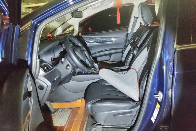 Used BYD Song MAX 2019 1.5T Automatic Smart Connect ZhiLian RuiDong Model 7 Seats China V Emission Standard Left Front Seat
