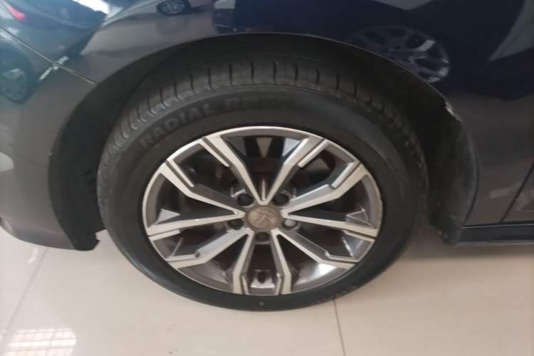 Used BYD Song MAX 2019 1.5T Automatic Smart Connect Ruiyi Sunroof Model 7 Seats China VI Standard Left Front Wheel Hub