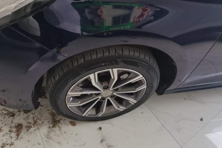 Used BYD Song MAX 2019 1.5T Automatic Smart Connect Ruiyi Sunroof Version 6 Seats China VI Standard Left Front Wheel Hub