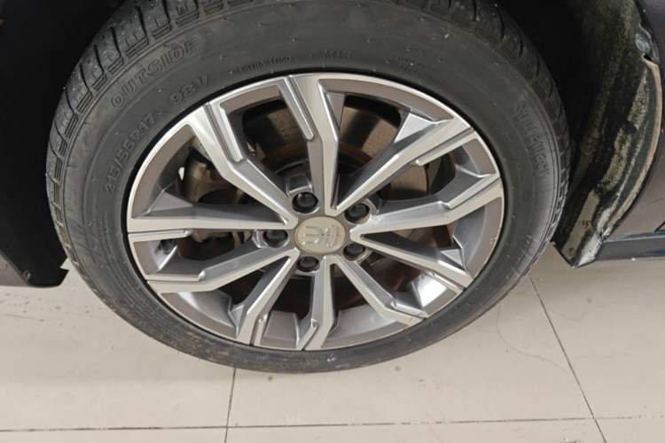 Used BYD Song MAX 2019 1.5T Automatic Smart Connect Ruiyi Sunroof Version 6 Seats China VI Standard Left Front Wheel Hub