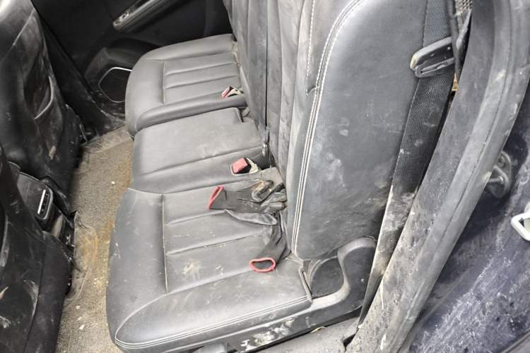 Used BYD Song MAX 2019 1.5T Automatic Smart Connect Ruiyi Sunroof Model 7 Seats China VI Standard Left Rear Seat