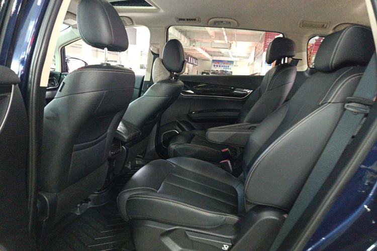 Used BYD Song MAX 2019 1.5T Automatic Smart Connect Ruiyi Sunroof Version 6 Seats China VI Standard Left Rear Seat