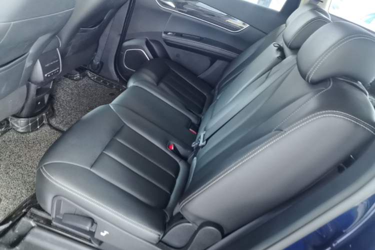 Used BYD Song MAX 2019 1.5T Automatic Smart Connect Ruiyi Sunroof Model 7 Seats China VI Standard Left Rear Seat