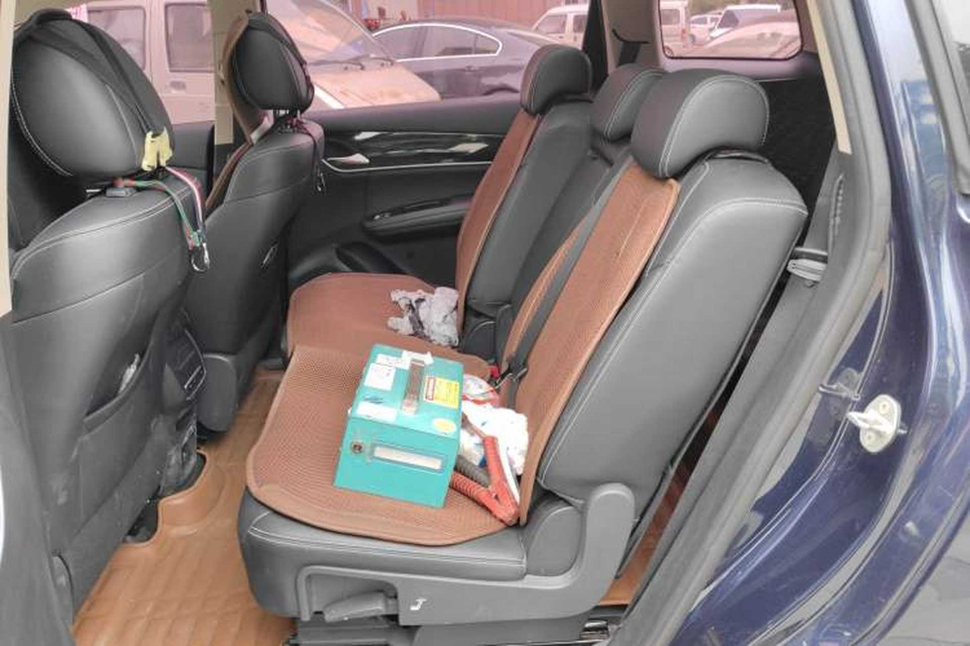 Used BYD Song MAX 2019 1.5T Automatic Smart Connect ZhiLian RuiDong Model 7 Seats China V Emission Standard Left Rear Seat