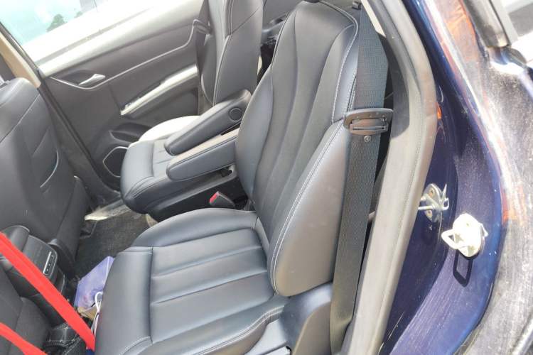 Used BYD Song MAX 2019 1.5T Automatic Smart Connect Ruiyi Sunroof Version 6 Seats China VI Standard Left Rear Seat