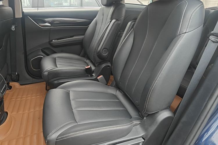 Used BYD Song MAX 2019 1.5T Automatic Smart Connect Prestige Model 6 Seats China V Standard Left Rear Seat