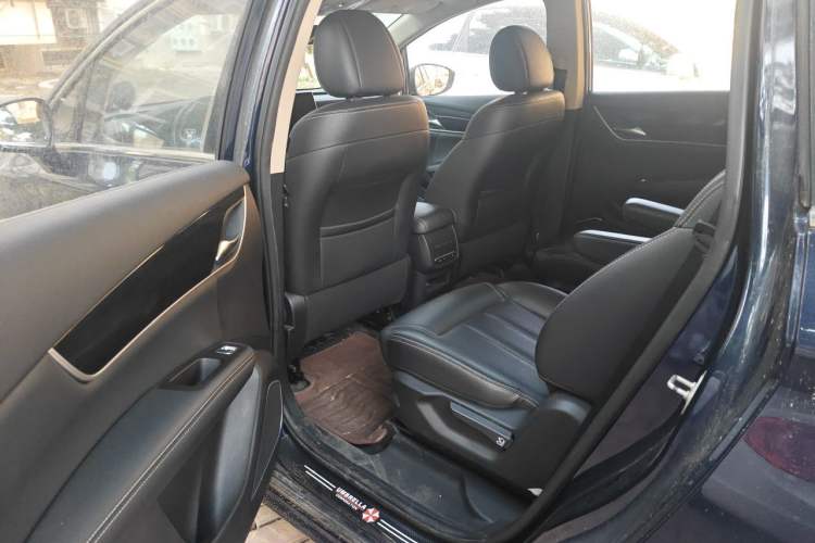 Used BYD Song MAX 2019 1.5T Automatic Smart Connect Prestige Model 6 Seats China VI Standard Left Rear Seat