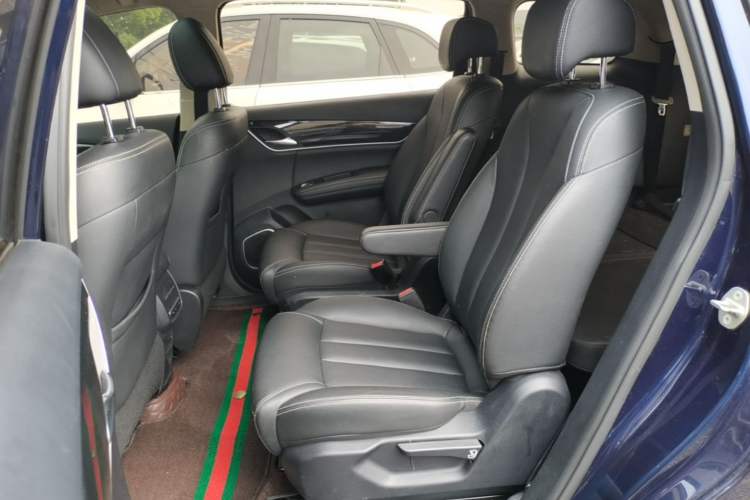 Used BYD Song MAX 2019 1.5T Manual Smart Connect Ruiyi Sunroof Model 6 Seats China VI Standard Left Rear Seat