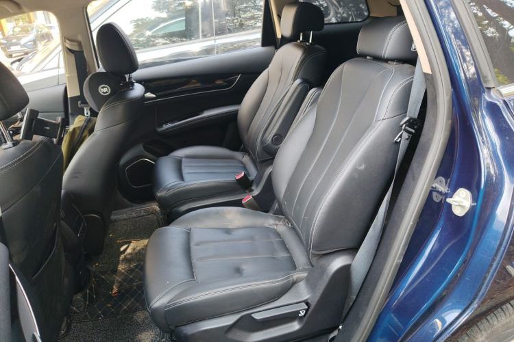 Used BYD Song MAX 2019 1.5T Automatic SmartConnect ZhiLian RuiDong Edition with 6 Seats China VI Standard Left Rear Seat