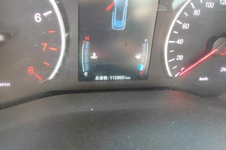 Used BYD Song MAX 2019 1.5T Automatic Smart Connect Ruiyi Sunroof Model 7 Seats China VI Standard Odometer Close Up