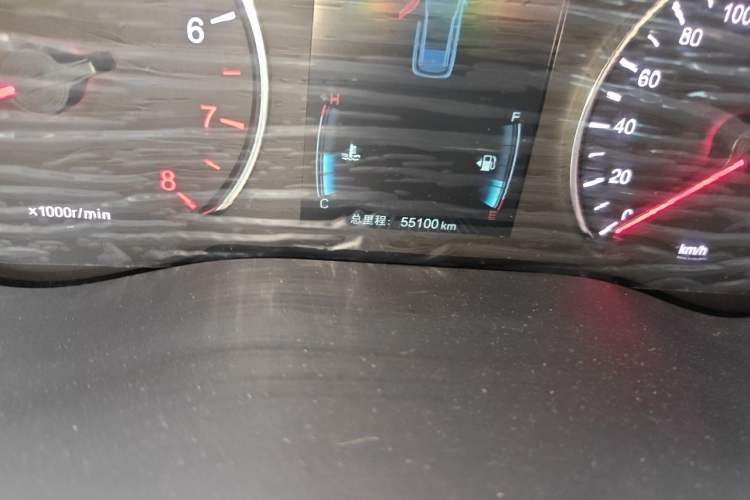 Used BYD Song MAX 2019 1.5T Automatic Smart Connect Ruiyi Sunroof Model 7 Seats China V Emission Standard Odometer Close Up