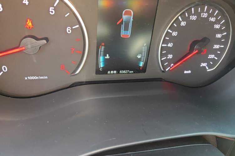 Used BYD Song MAX 2019 1.5T Automatic Smart Connect ZhiLian RuiDong Model 7 Seats China V Emission Standard Odometer Close Up