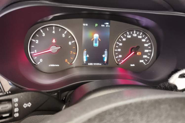 Used BYD Song MAX 2019 1.5T Automatic Smart Connect Ruiyi Model 7 Seats China V Emission Standard Odometer Close Up