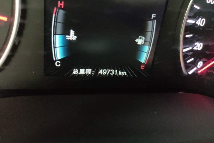 Used BYD Song MAX 2019 1.5T Automatic Smart Connect ZhiLian RuiDong 6-Seater China V Standard Odometer Close Up