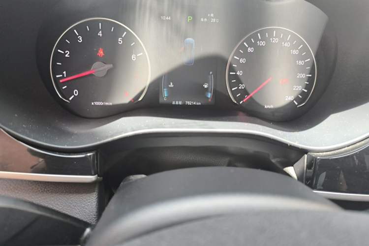 Used BYD Song MAX 2019 1.5T Automatic Smart Connect Ruiyi Sunroof Model 7 Seats China VI Standard Odometer Close Up