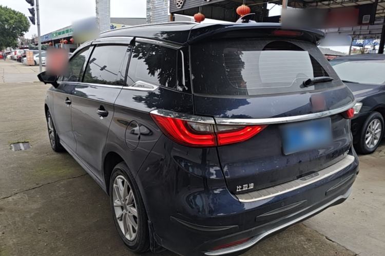 Used BYD Song MAX 2019 1.5T Manual Smart Connect Ruiyi Sunroof Model 6 Seats China VI Standard Rear Left 45 Deg