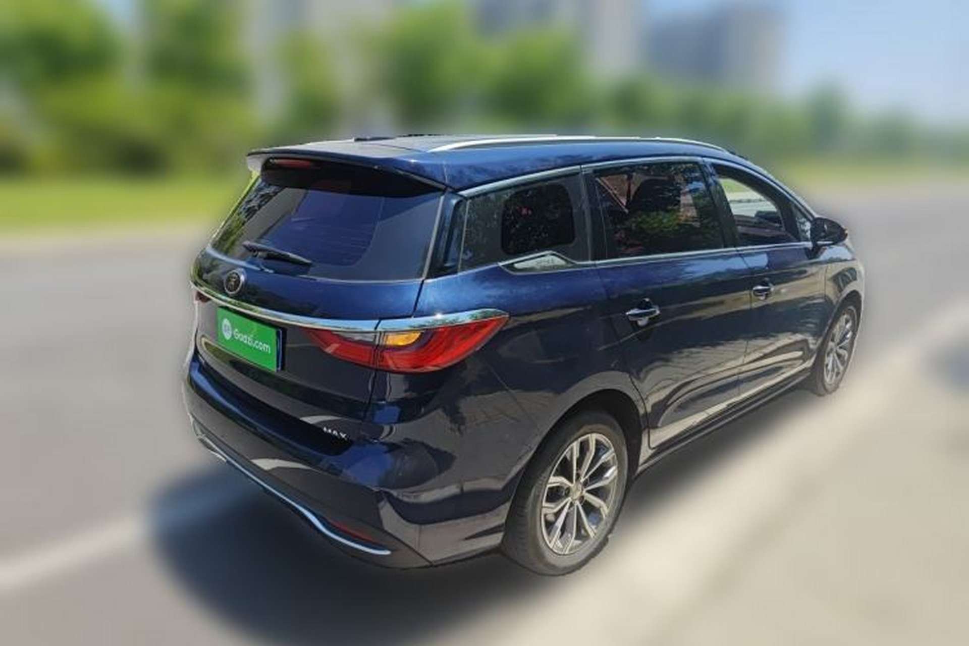 Used BYD Song MAX 2019 1.5T Automatic Smart Connect ZhiLian RuiDong Model 7 Seats China V Emission Standard Rear Right 45 Deg