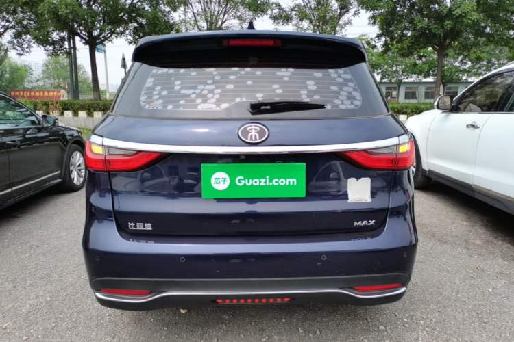 Used BYD Song MAX 2019 1.5T Manual Smart Connect Ruiyi Sunroof Model 6 Seats China VI Standard Rear