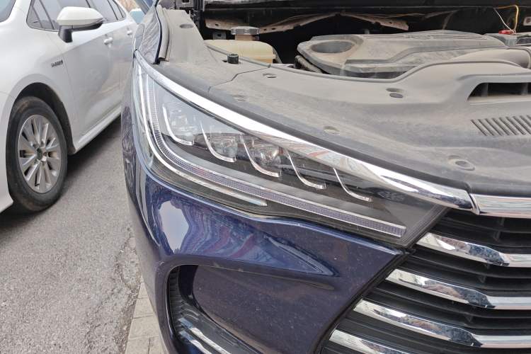 Used BYD Song MAX 2019 1.5T Automatic Smart Connect Ruiyi Sunroof Model 7 Seats China VI Standard Right Front Headlight
