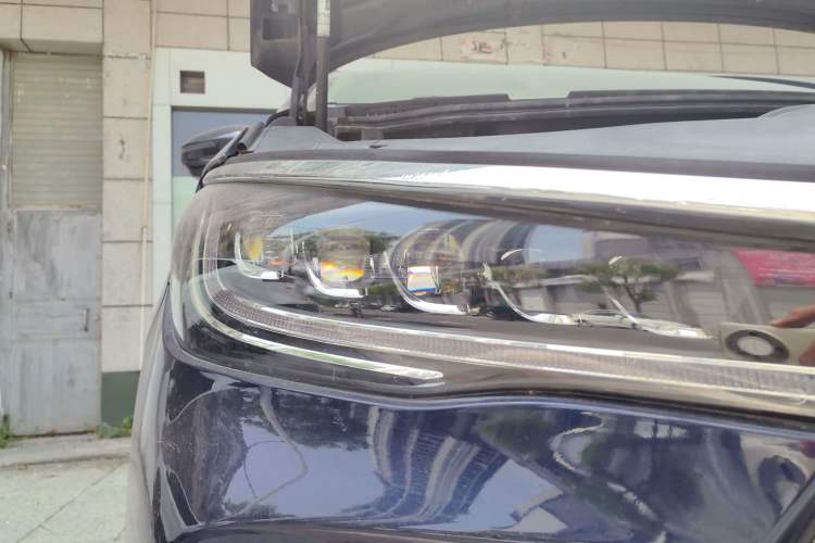Used BYD Song MAX 2019 1.5T Automatic Smart Connect Ruiyi Sunroof Model 7 Seats China VI Standard Right Front Headlight