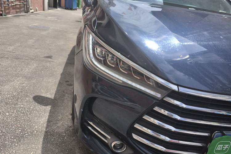 Used BYD Song MAX 2019 1.5T Automatic Smart Connect Ruiyi Sunroof Model 7 Seats China VI Standard Right Front Headlight