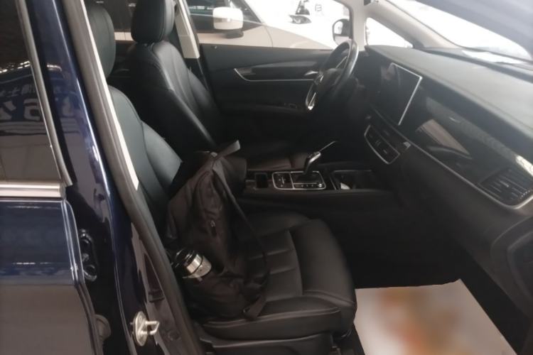 Used BYD Song MAX 2019 1.5T Automatic Smart Connect Ruiyi Sunroof Model 7 Seats China VI Standard Right Front Seat