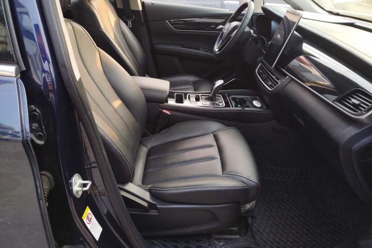 Used BYD Song MAX 2019 1.5T Automatic Smart Connect Ruiyi Sunroof Version 6 Seats China VI Standard Right Front Seat