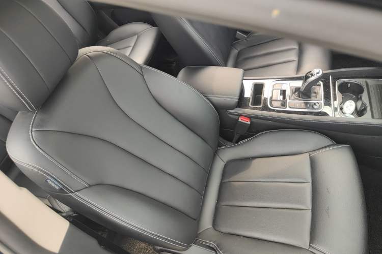 Used BYD Song MAX 2019 1.5T Automatic Smart Connect Prestige Model 6 Seats China VI Standard Right Front Seat