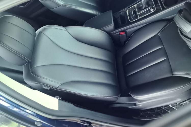 Used BYD Song MAX 2019 1.5T Automatic Smart Connect Ruiyi Sunroof Model 7 Seats China VI Standard Right Front Seat