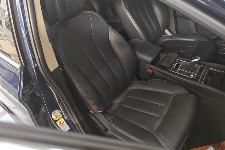 Used BYD Song MAX 2019 1.5T Automatic Smart Connect Ruiyi Sunroof Version 6 Seats China VI Standard Right Front Seat