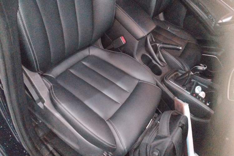 Used BYD Song MAX 2019 1.5T Manual Smart Connect Ruiyi Model 7 Seats China V Emission Standard Right Front Seat