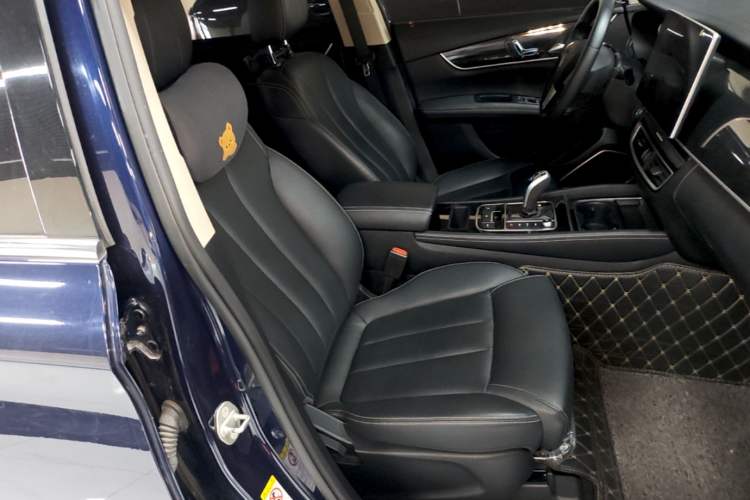Used BYD Song MAX 2019 1.5T Automatic SmartConnect ZhiLian RuiDong Edition with 6 Seats China VI Standard Right Front Seat