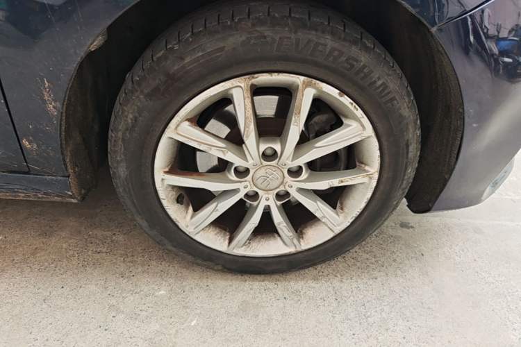 Used BYD Song MAX 2019 1.5T Automatic Smart Connect Luxe Model 7 Seats China VI Standard Right Front Wheel Hub